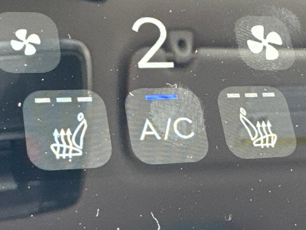 New 2026 Genesis GV70 2.5T Select AWD/4WD image 31