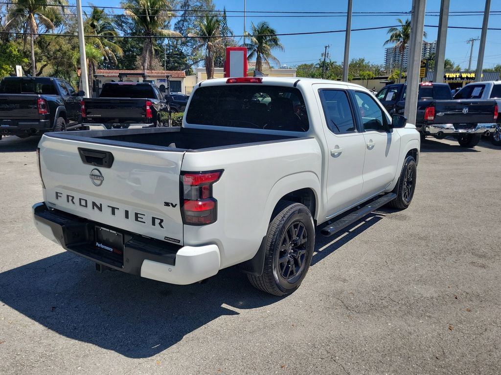 Certified 2023 Nissan Frontier SV w/ Midnight Edition Package image 9
