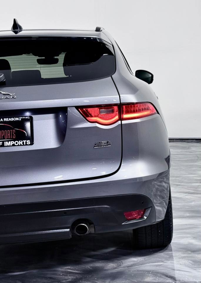 Used 2020 Jaguar F-PACE Checkered Flag image 14
