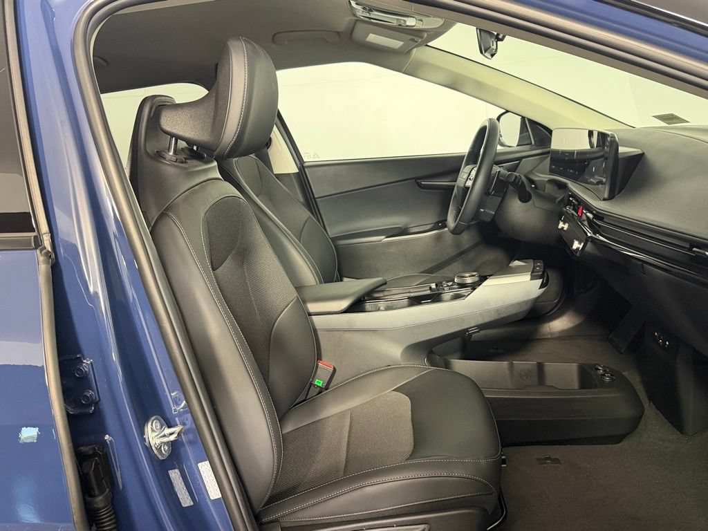 Used 2025 Kia EV6 Light RWD image 31