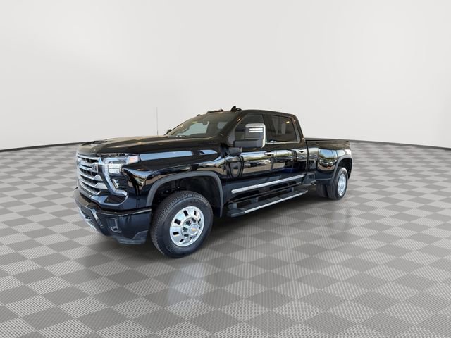 Certified 2026 Chevrolet Silverado 3500 High Country w/ High Country Premium Package AWD/4WD image 5