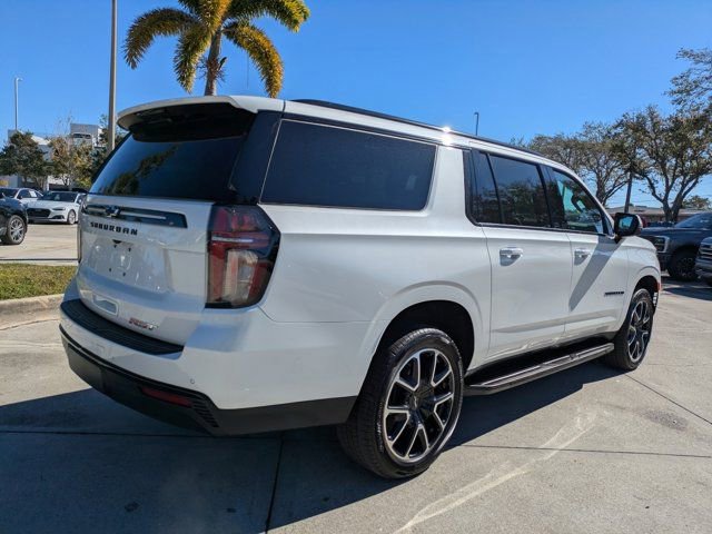 Used 2023 Chevrolet Suburban RST w/ Luxury Package image 4