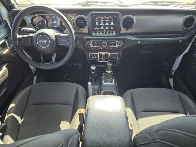 Used 2023 Jeep Wrangler Unlimited w/ 8.4" Radio Group AWD/4WD image 18
