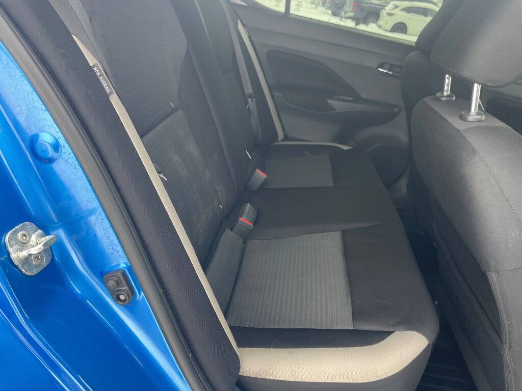 Used 2021 Nissan Versa SV image 19