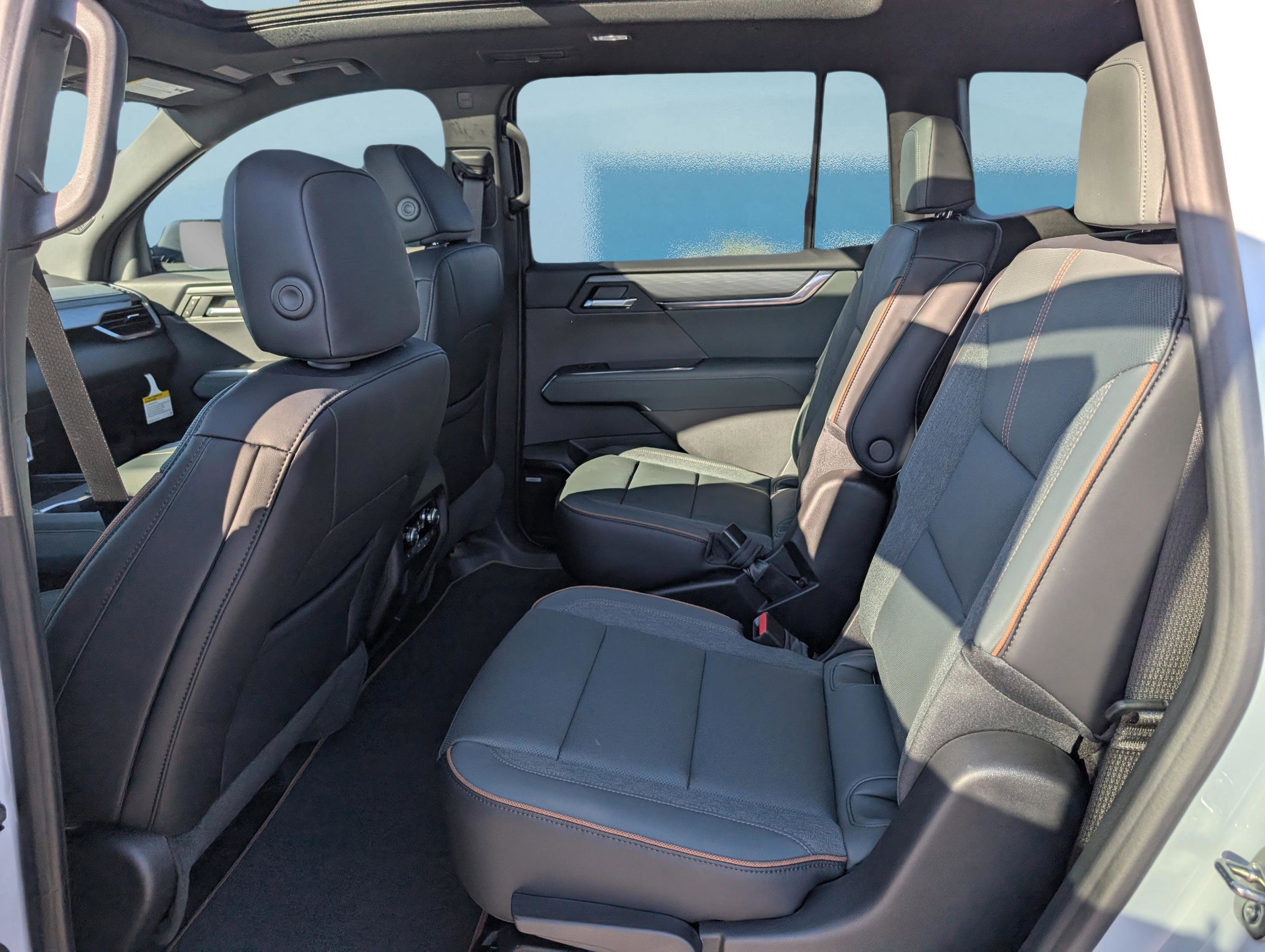 New 2026 GMC Acadia AT4 w/ Super Cruise Package image 15