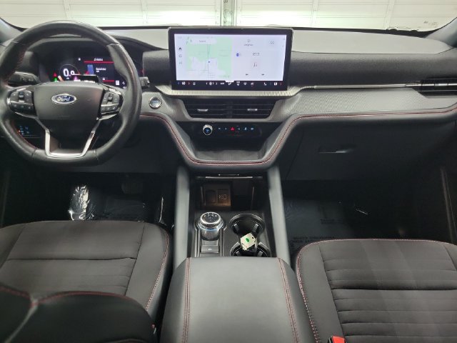 Used 2025 Ford Explorer ST-Line w/ ST-Line Street Pack AWD/4WD image 15