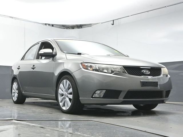 Used 2010 Kia Forte SX FWD image 29