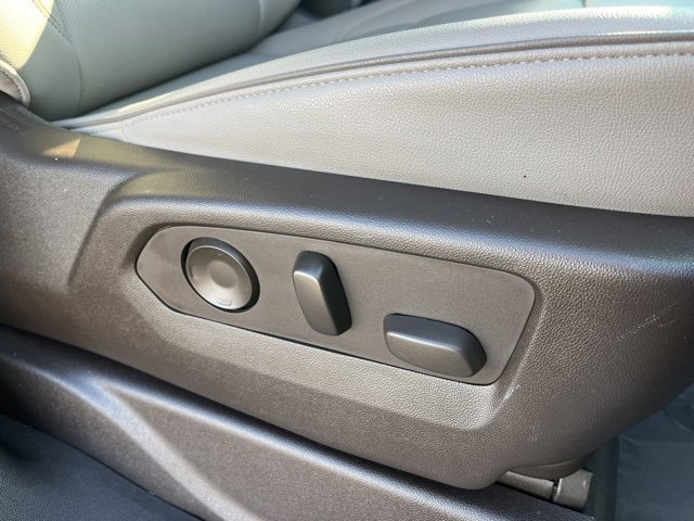 Used 2021 GMC Yukon SLT w/ SLT Premium Package image 68