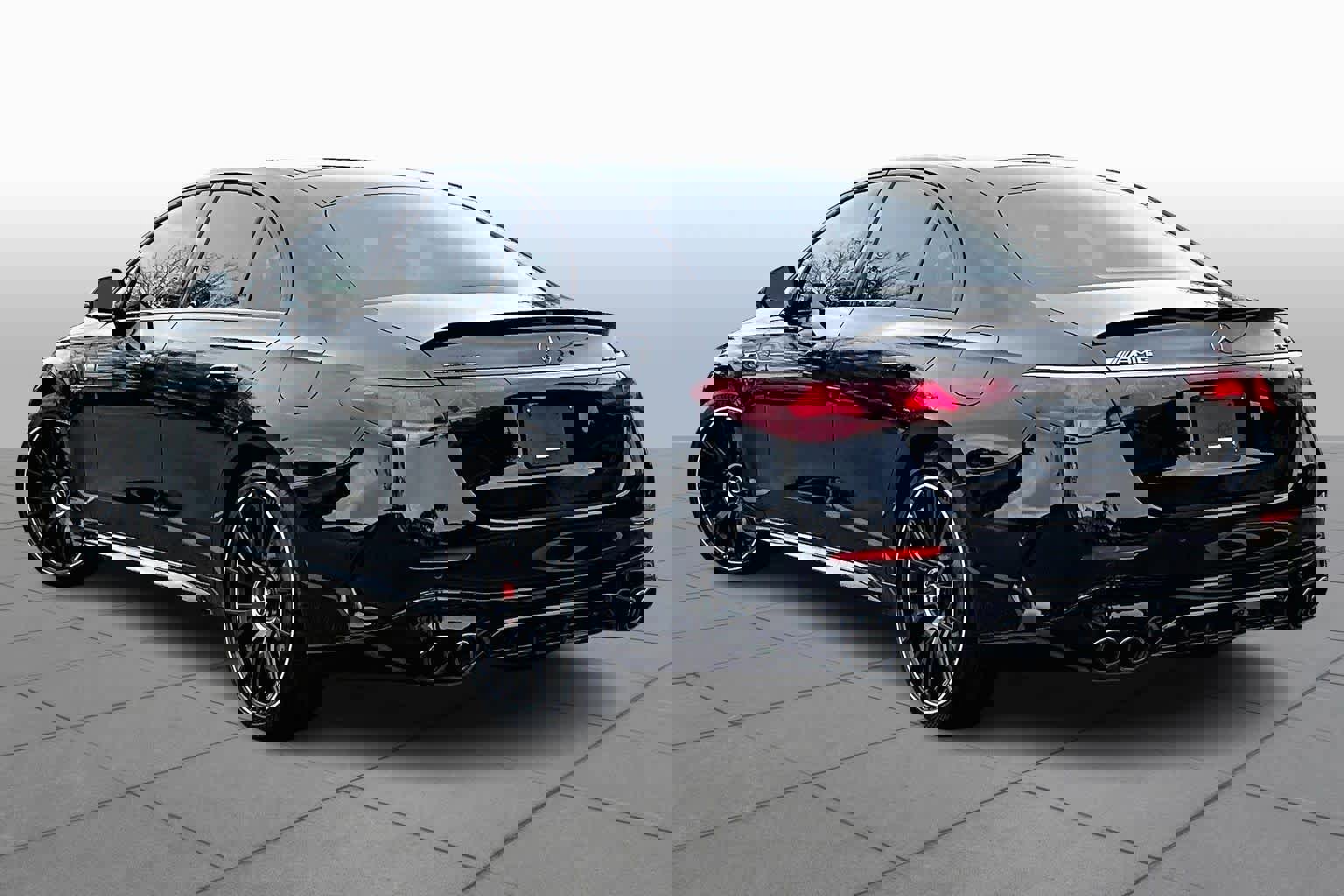 Certified 2025 Mercedes-Benz E 53 AMG e 4MATIC Sedan image 12