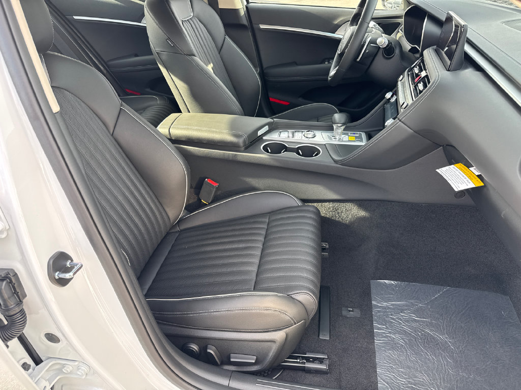 Used 2026 Genesis G70 2.5T Prestige AWD/4WD image 16