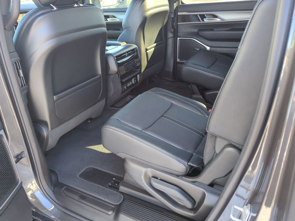 New 2026 Jeep Grand Wagoneer Limited image 35