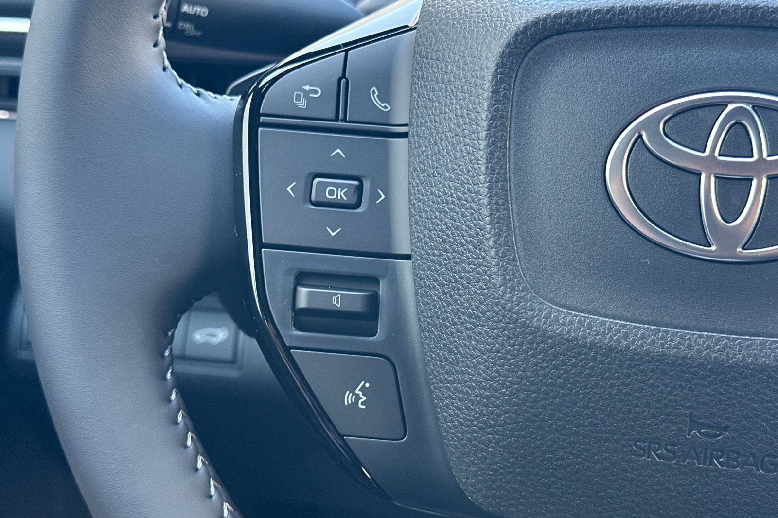 New 2026 Toyota C-HR AWD/4WD image 25