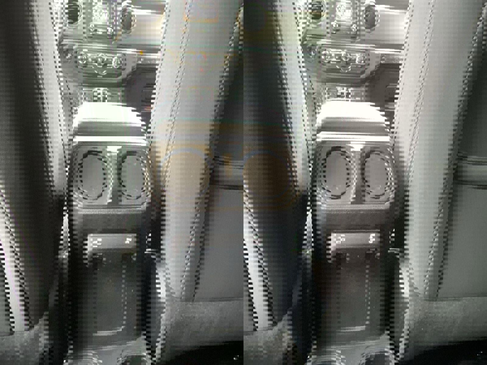 Used 2019 Jeep Wrangler Unlimited Sport S image 14