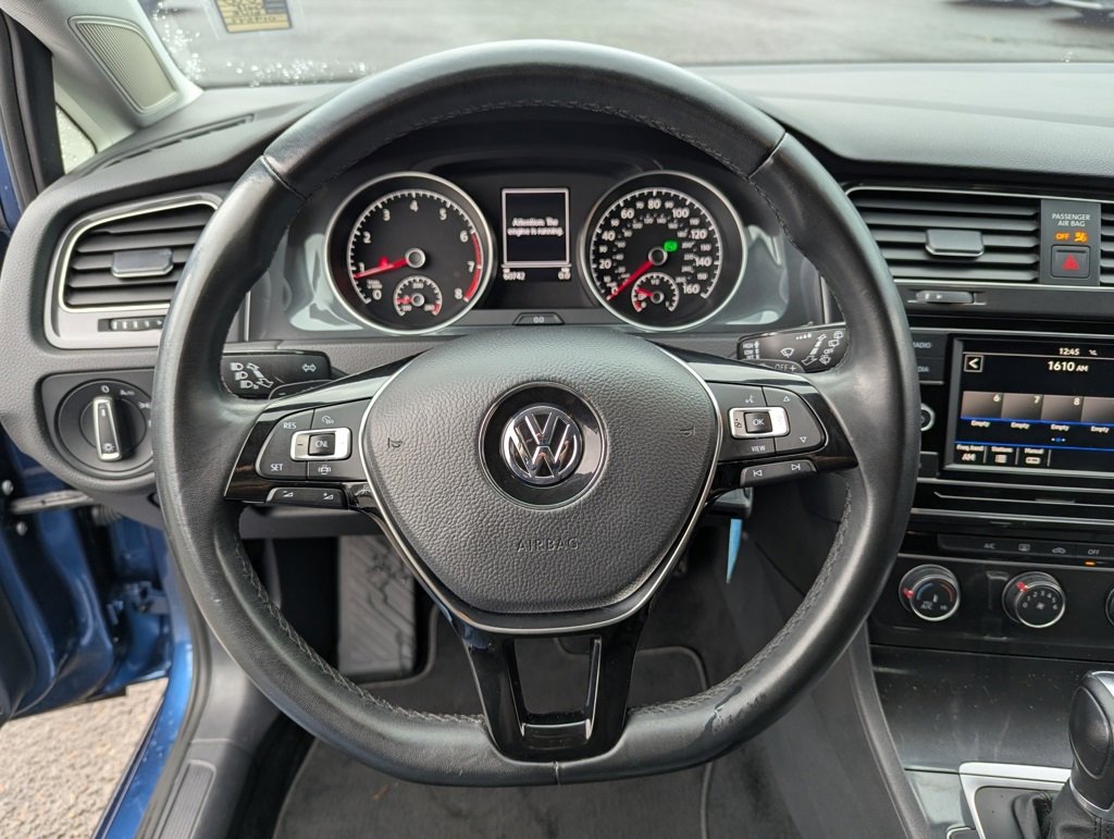 Used 2019 Volkswagen Golf S image 13