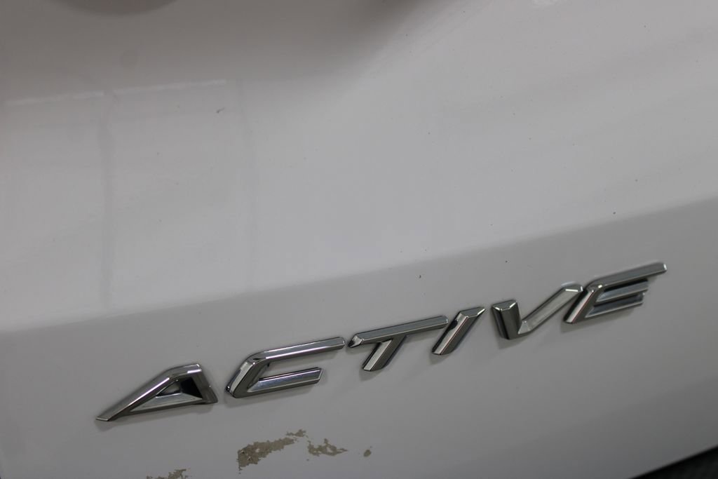Used 2025 Ford Escape Active AWD/4WD image 19
