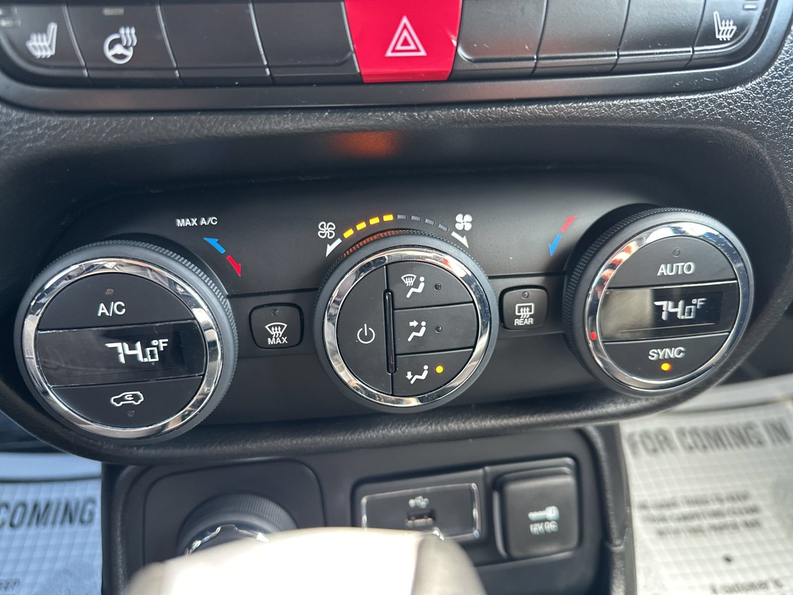 Used 2016 Jeep Renegade Limited AWD/4WD image 56