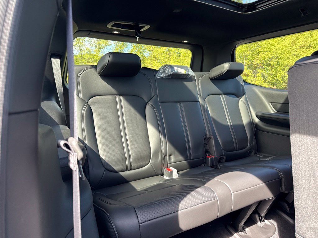 New 2026 Jeep Grand Wagoneer 4WD image 13