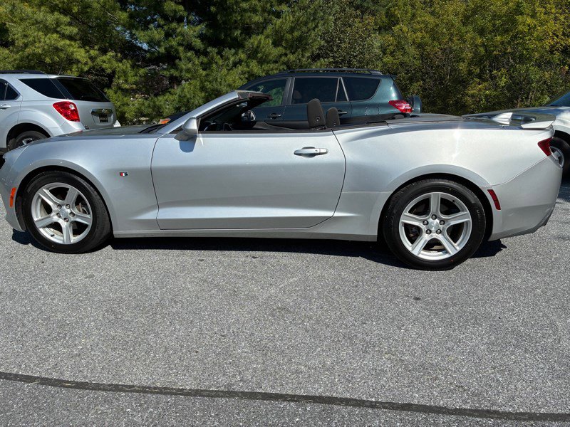Used 2018 Chevrolet Camaro LT image 7