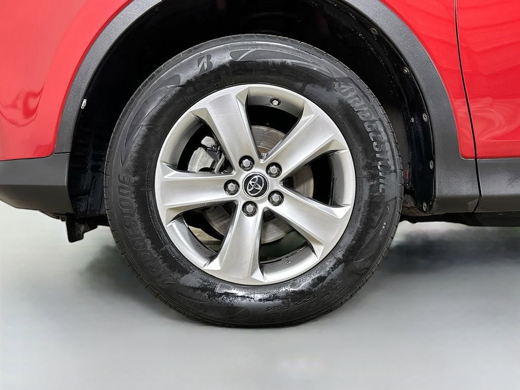 Used 2015 Toyota RAV4 XLE FWD image 35