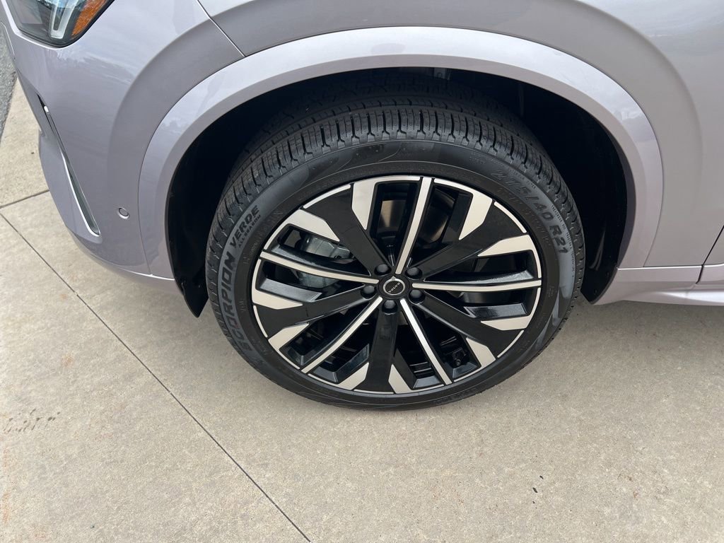 New 2026 Volvo XC90 B6 Plus w/ Protection Package Premier image 9