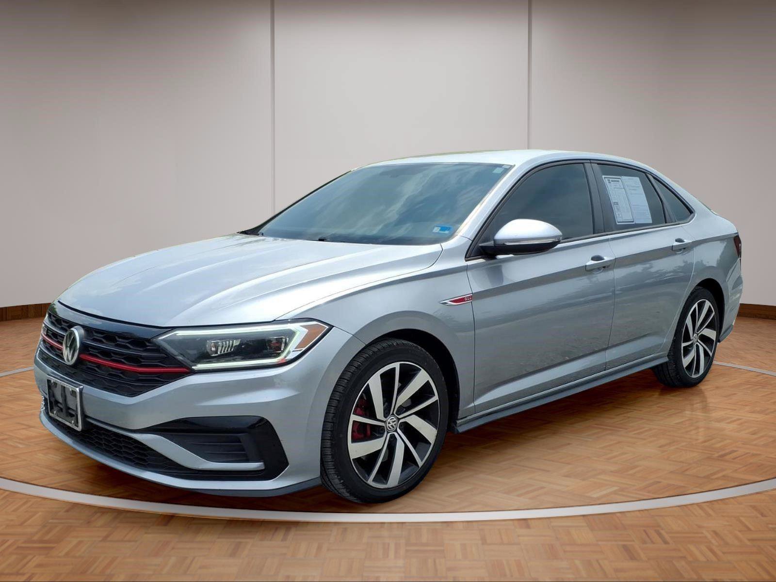 Used 2021 Volkswagen Jetta GLI FWD image 3