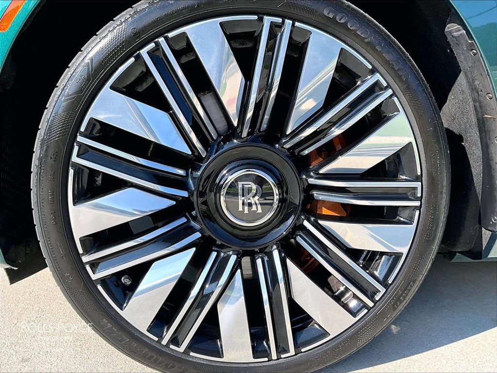 Certified 2025 Rolls-Royce Ghost AWD/4WD image 9