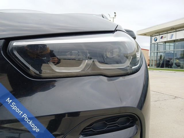 Used 2022 BMW X5 sDrive40i w/ M Sport Package image 4