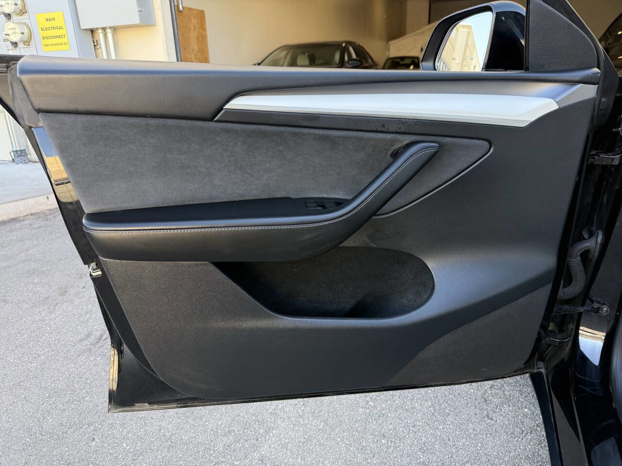 Used 2023 Tesla Model Y Long Range AWD/4WD image 11