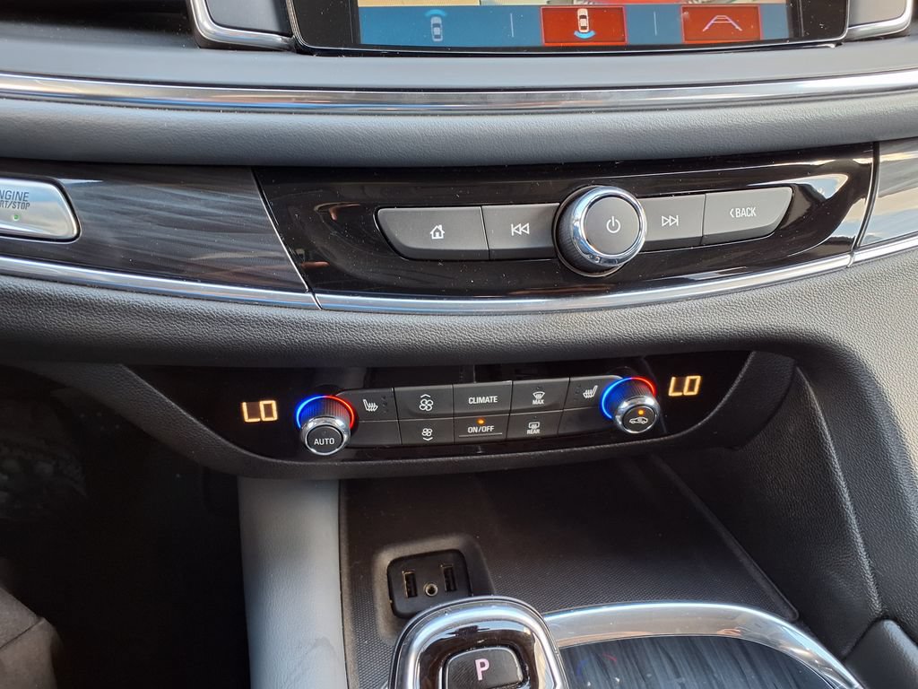 Used 2019 Buick Enclave Essence FWD image 29