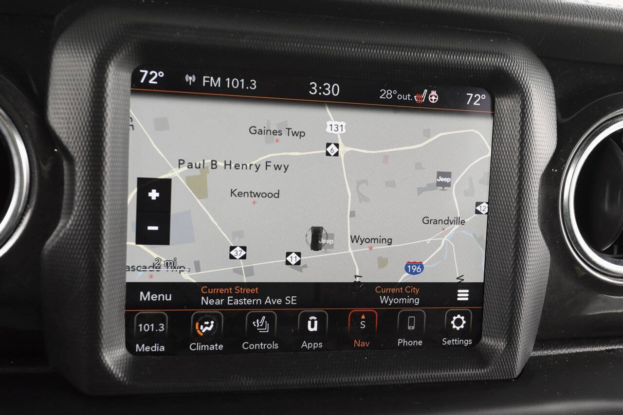 Used 2021 Jeep Wrangler Unlimited Sahara image 42