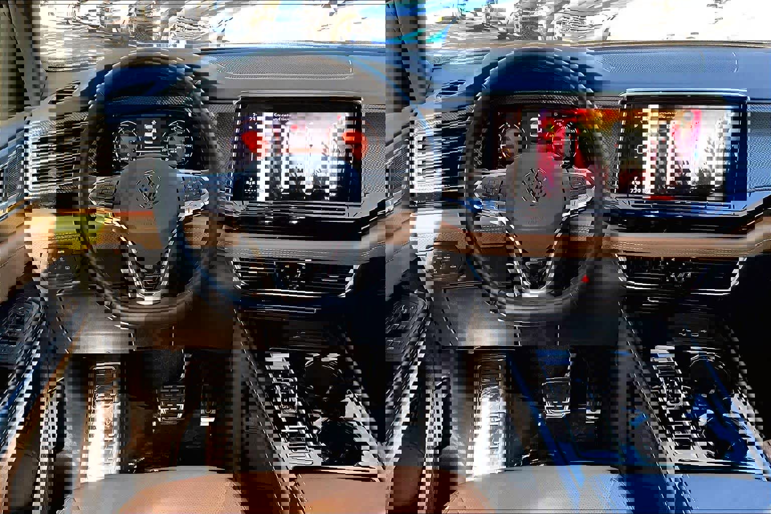 Used 2024 Volkswagen Atlas Cross Sport SEL R-Line image 5