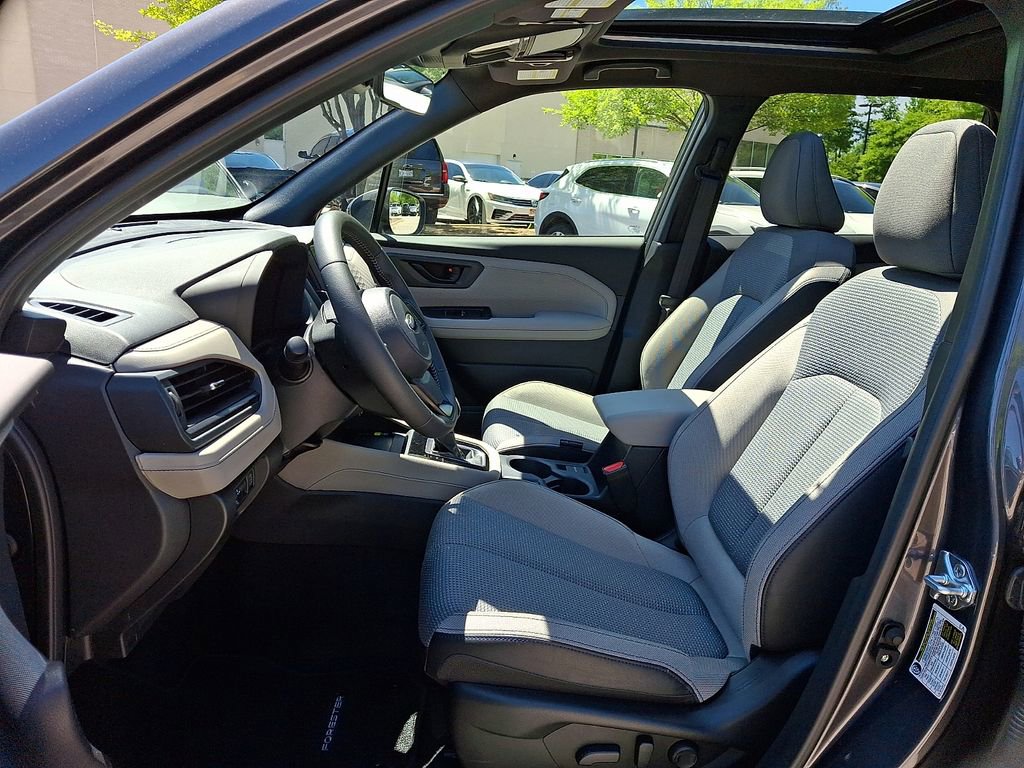 Used 2025 Subaru Forester Premium w/ Convenience Package #1 AWD/4WD image 13