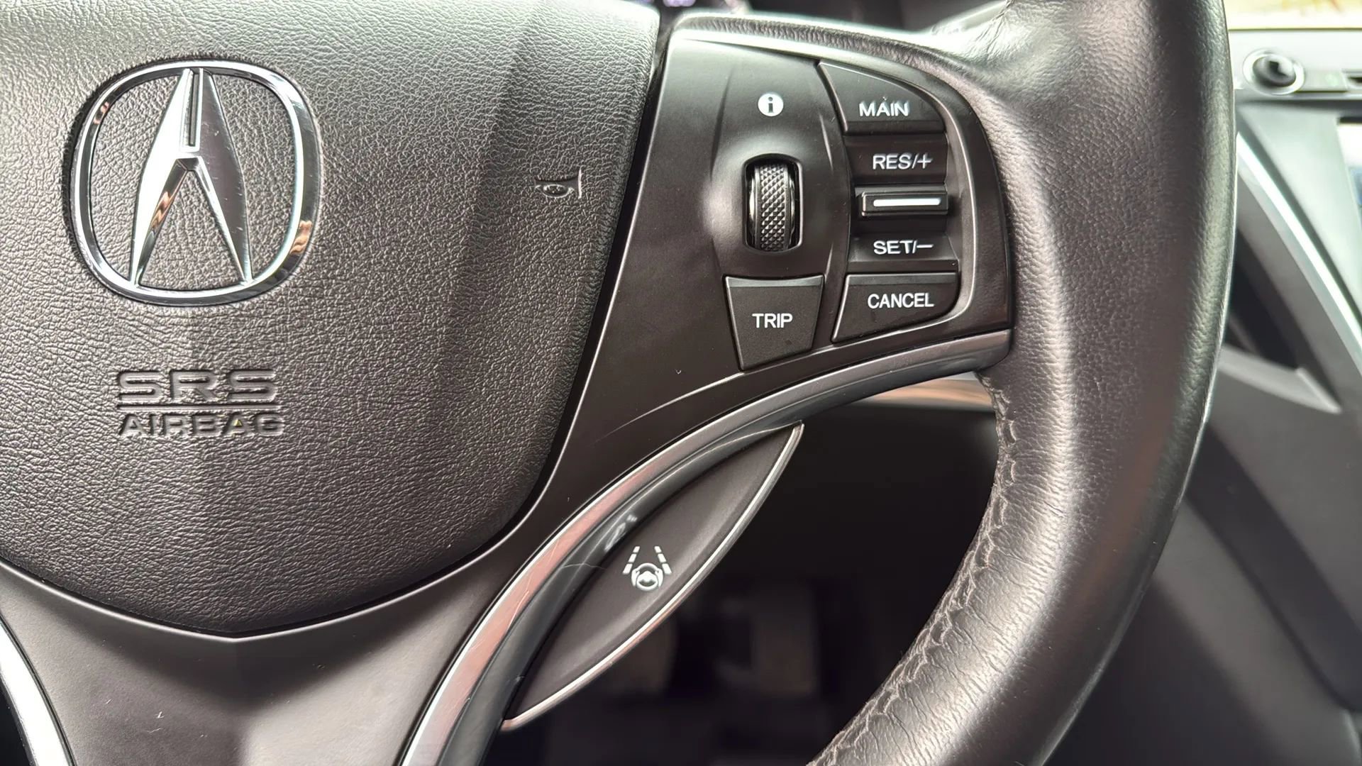 Used 2016 Acura MDX SH-AWD w/ Technology Package image 11