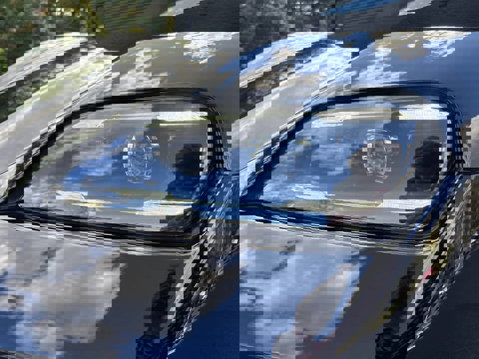 New 2025 Porsche Taycan image 23