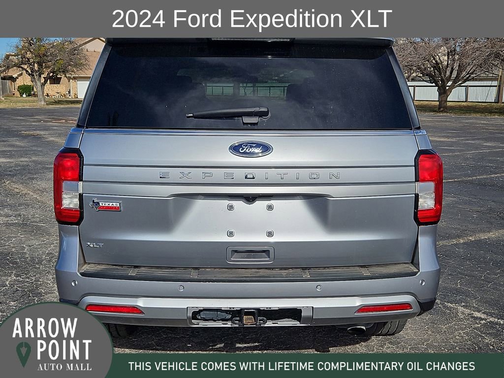 Used 2024 Ford Expedition XLT image 10