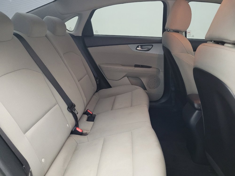 Used 2021 Kia Forte LXS image 19