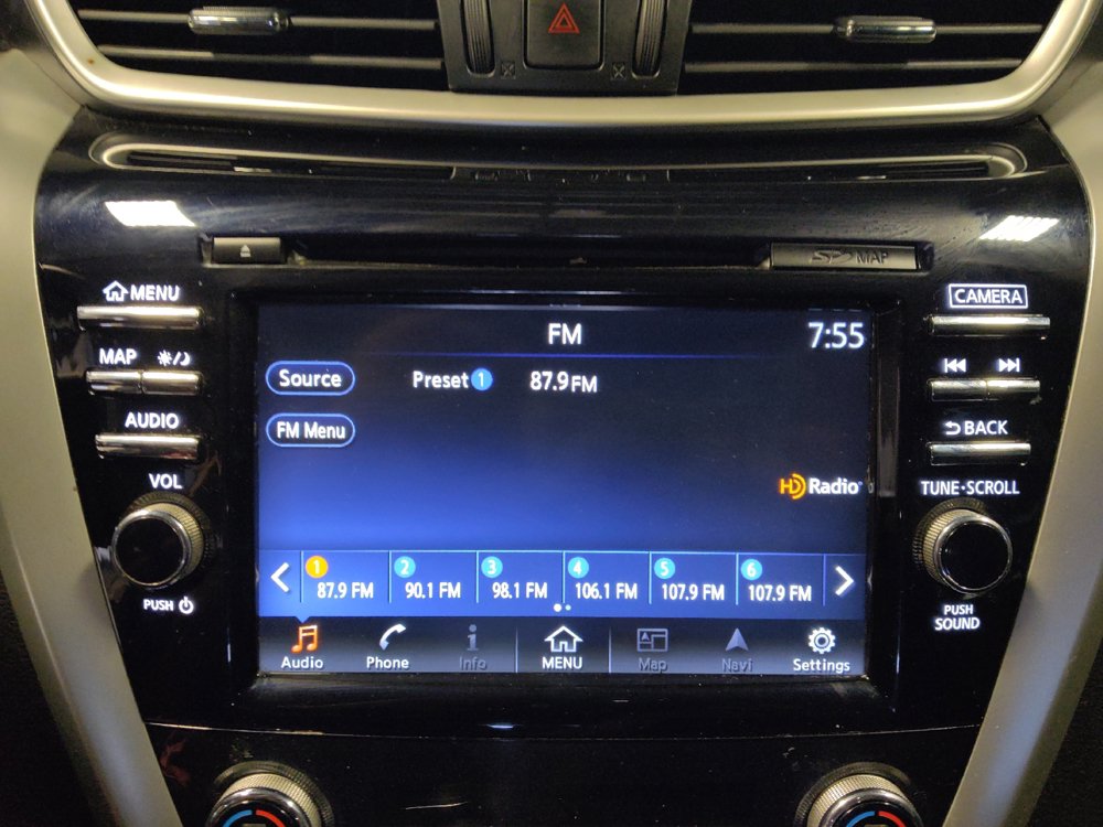 Used 2018 Nissan Murano S FWD image 25