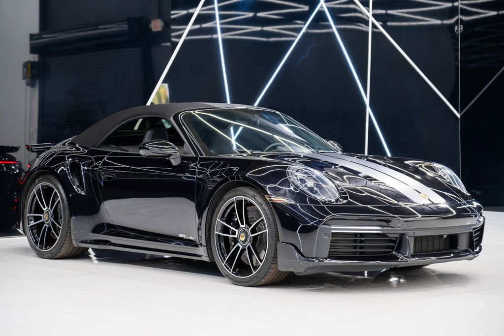 Used 2022 Porsche 911 Turbo image 9