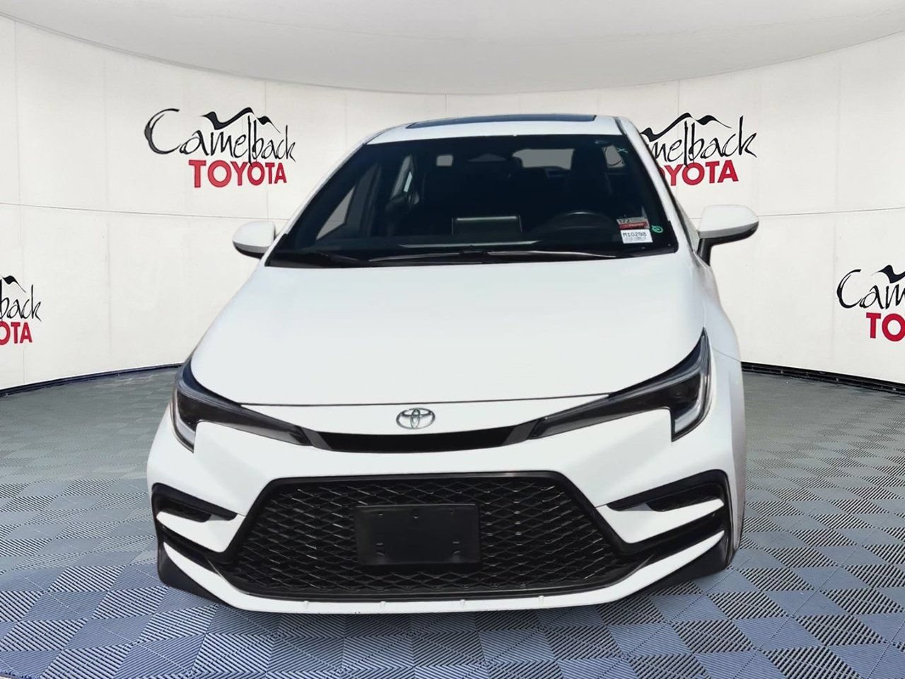 Used 2024 Toyota Corolla XSE FWD image 6