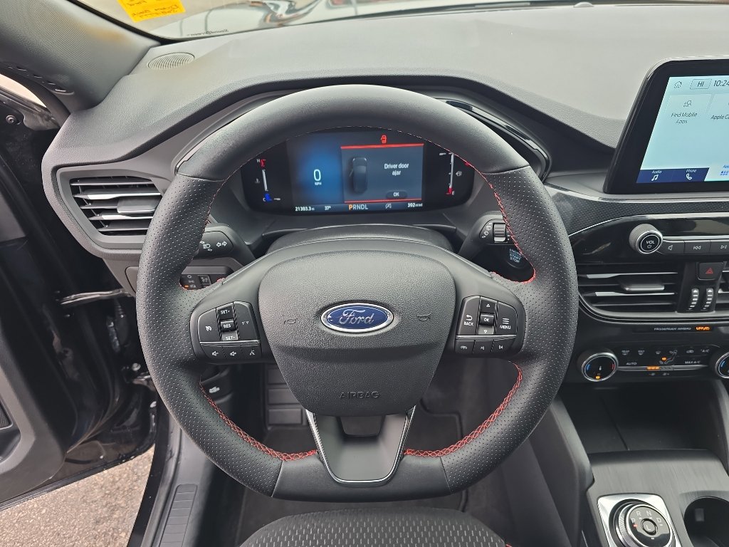Used 2025 Ford Escape ST-Line image 13