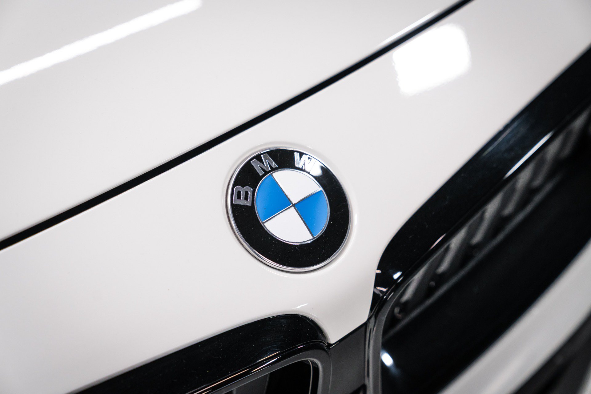Used 2025 BMW M240i xDrive Coupe AWD/4WD image 14