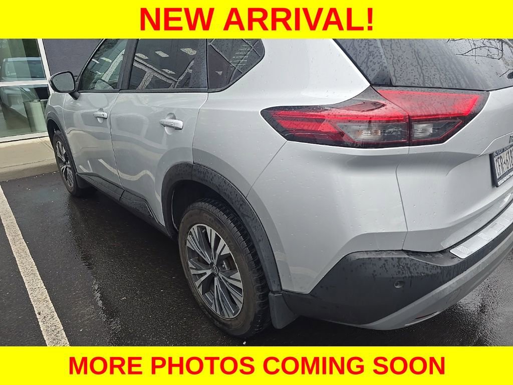 Used 2022 Nissan Rogue SV AWD/4WD image 4