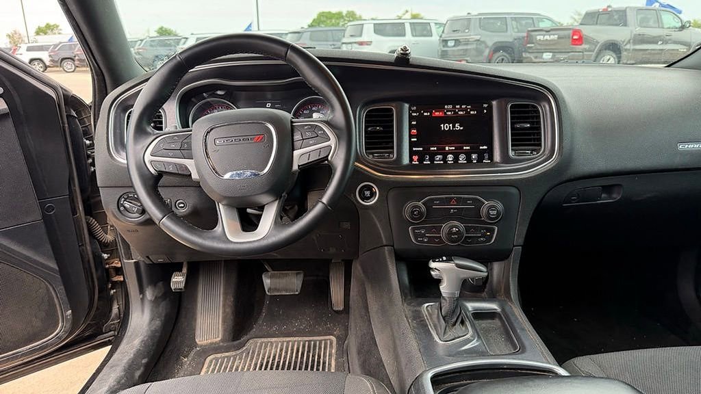 Used 2015 Dodge Charger R/T RWD image 14