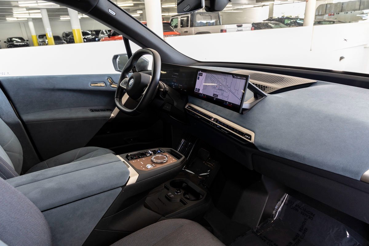 Certified 2023 BMW iX xDrive50 w/ Premium Package image 30