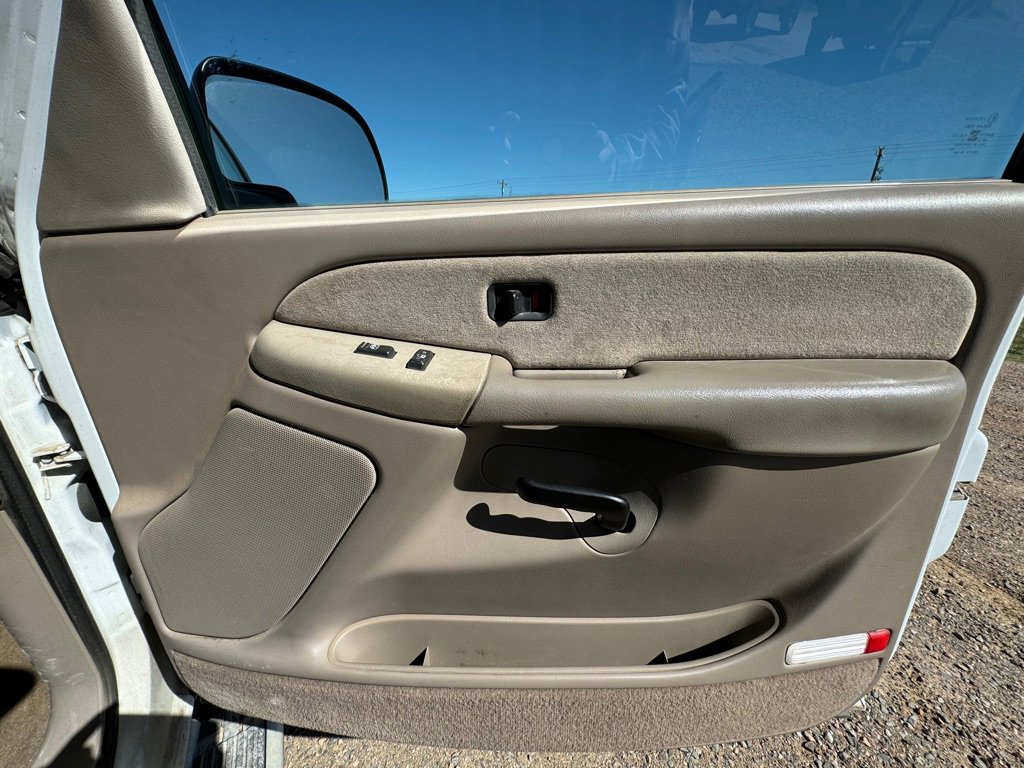 Used 2001 Chevrolet Silverado 1500 LS w/ Off-Road Skid Plate Pkg image 22