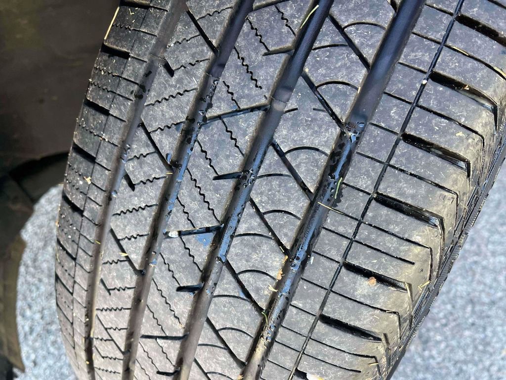 Certified 2025 Kia Sorento S w/ Panoramic Sunroof Package image 38