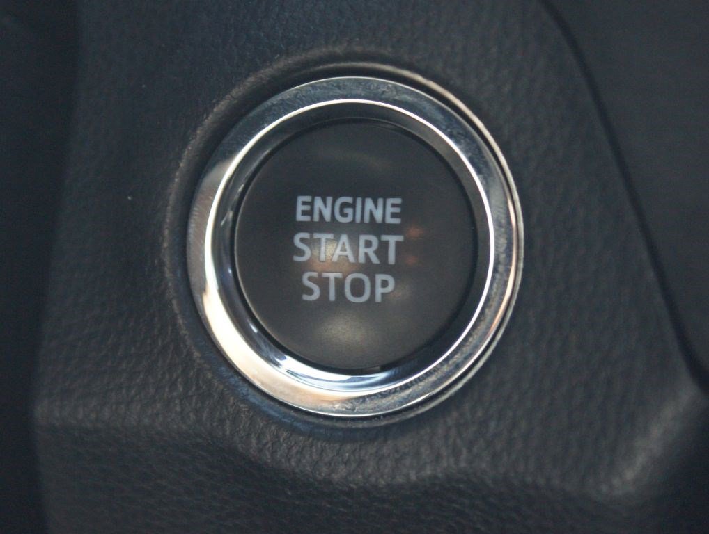 Used 2023 Toyota RAV4 TRD Off-Road AWD/4WD image 9