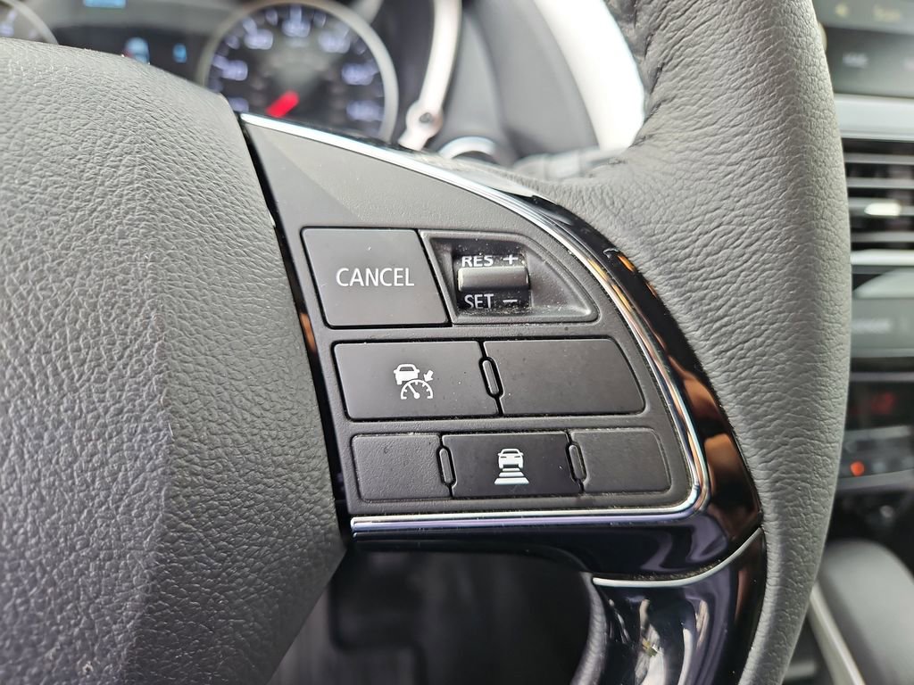 Used 2024 Mitsubishi Eclipse Cross SE image 22