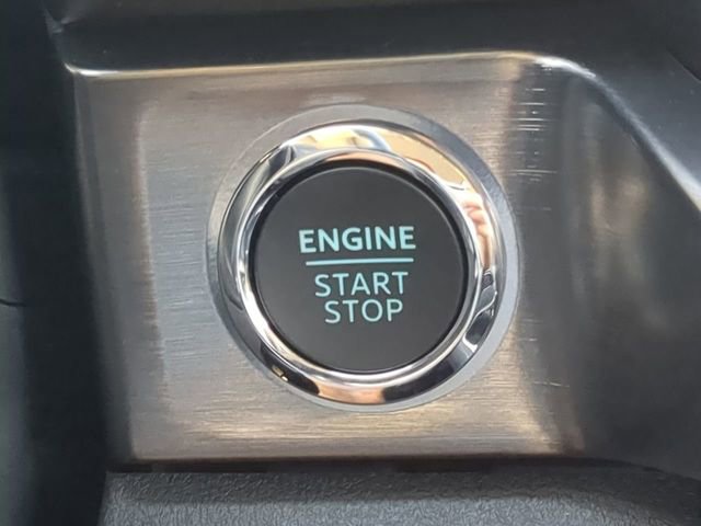 New 2025 Ford F250 Lariat w/ Chrome Package image 30