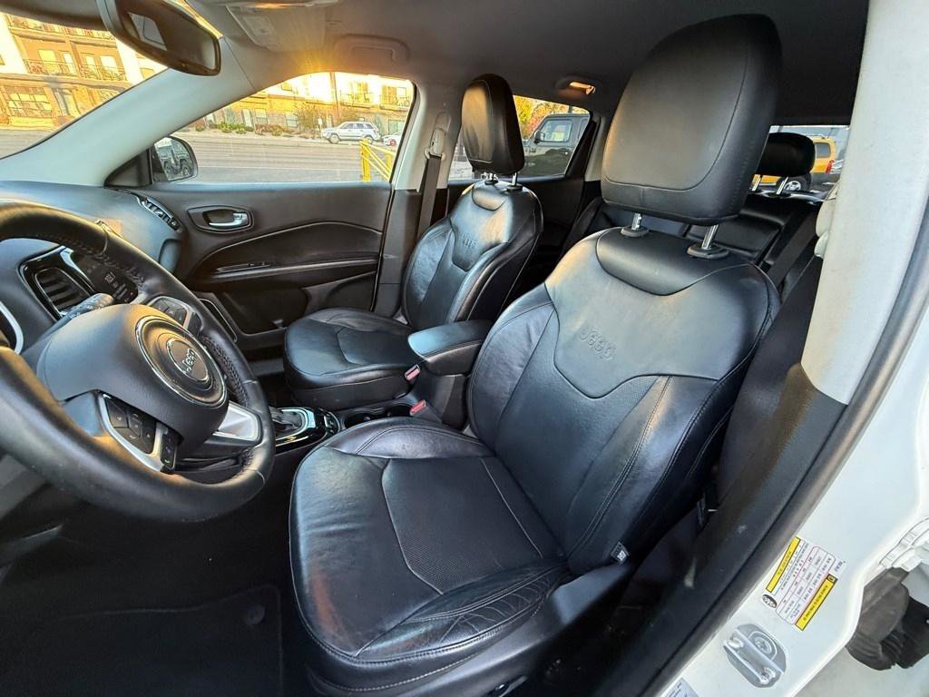 Used 2017 Jeep Compass Limited AWD/4WD image 10